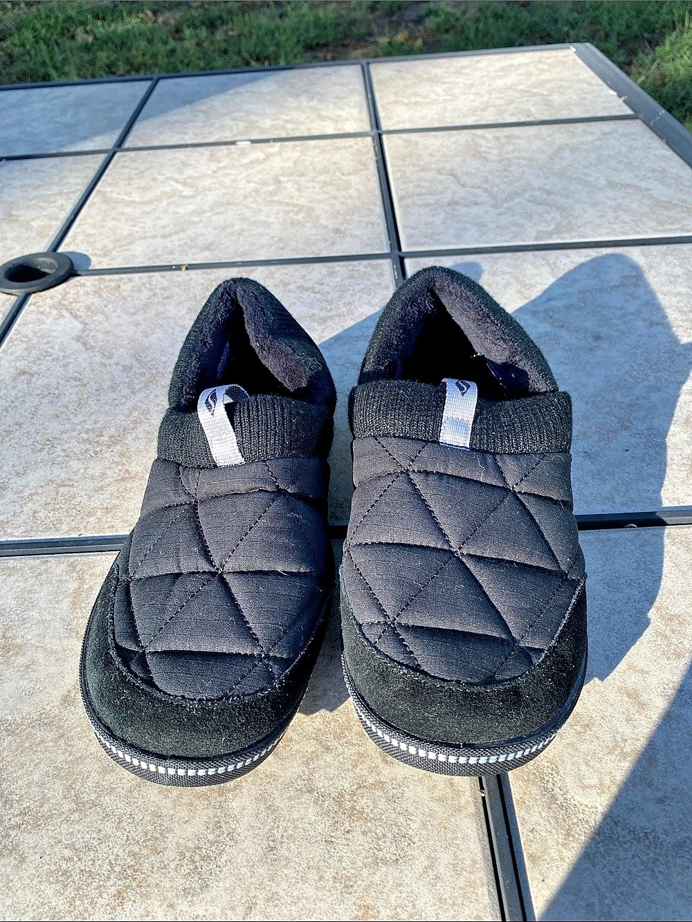 NWT Skechers Cozy Campfire Black Slippers Women's Size US 9